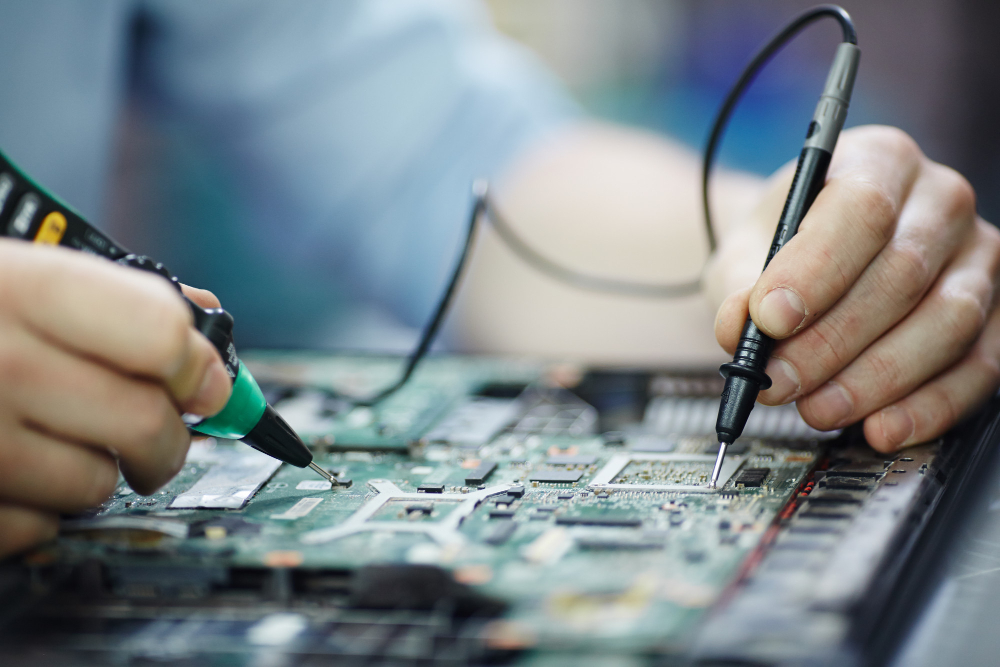 Hardware & Software Solutions – Building the Foundation of Your IT Success